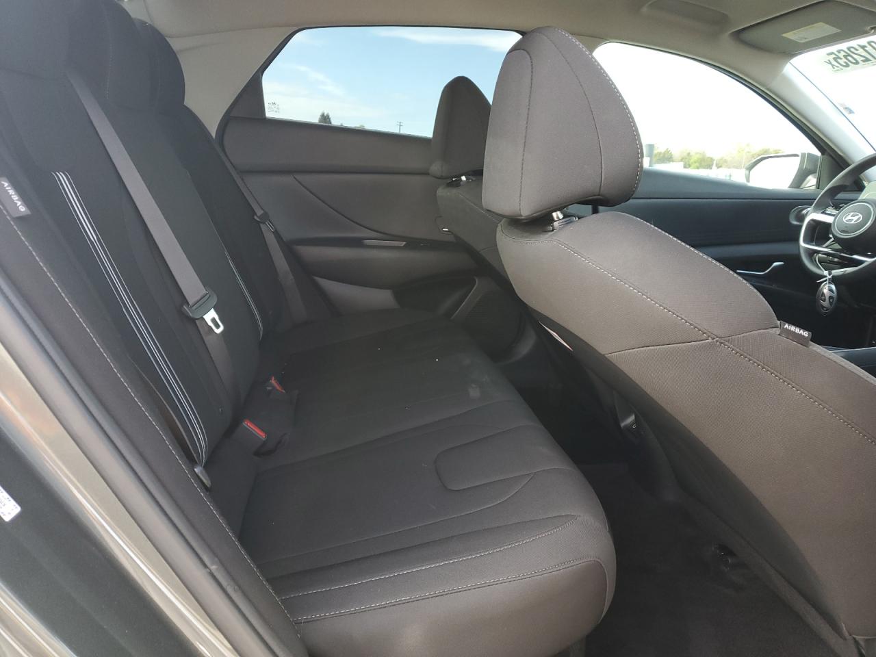 2024 Hyundai Elantra - Image 11