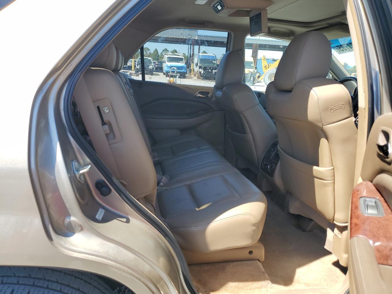 2005 Acura MDX - Image 12