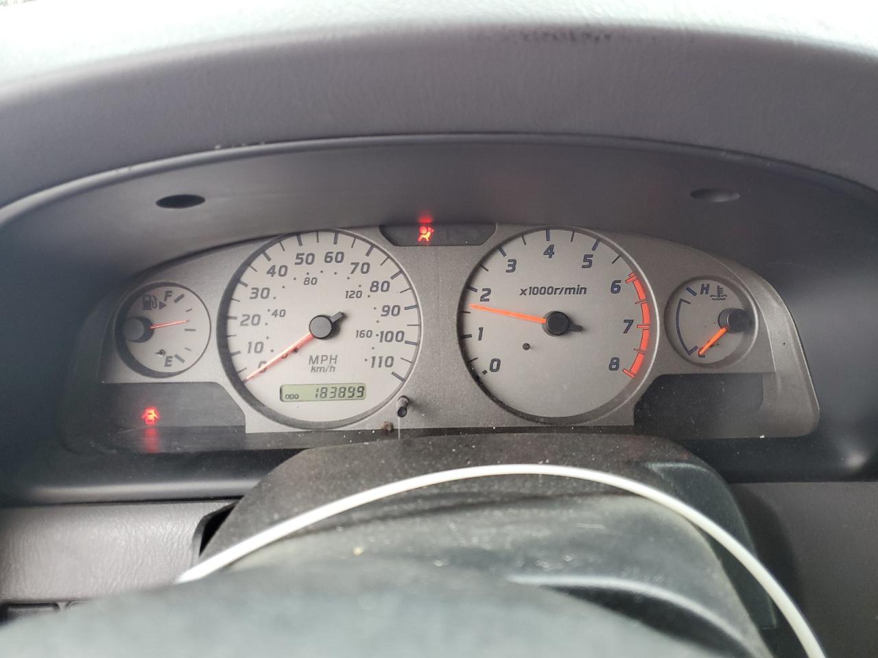 2001 Nissan XTerra - Image 9