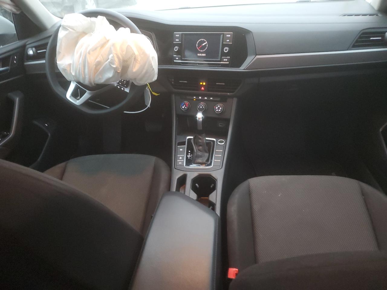 2019 Volkswagen Jetta - Image 8