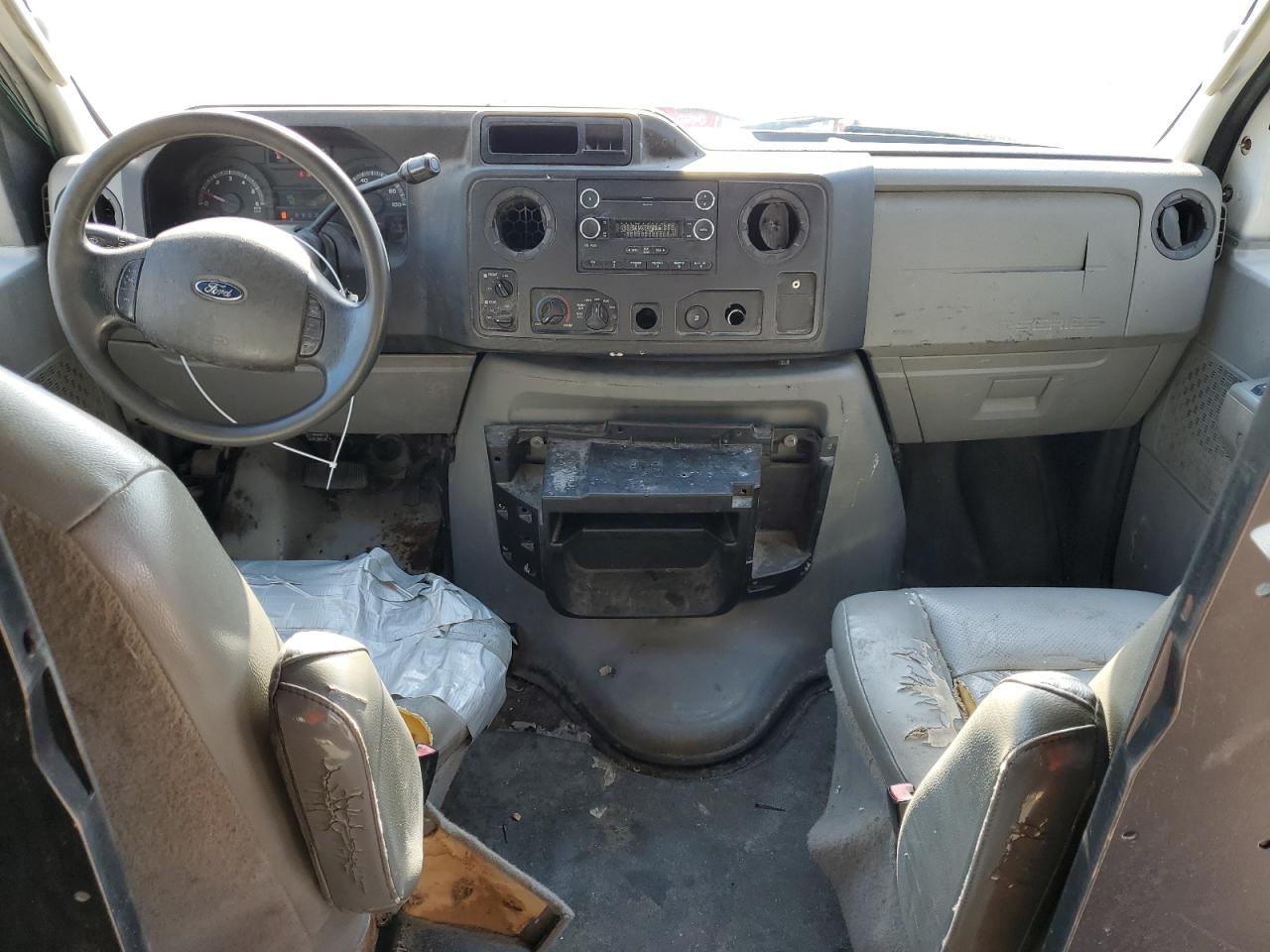 2013 Ford Econoline - Image 8