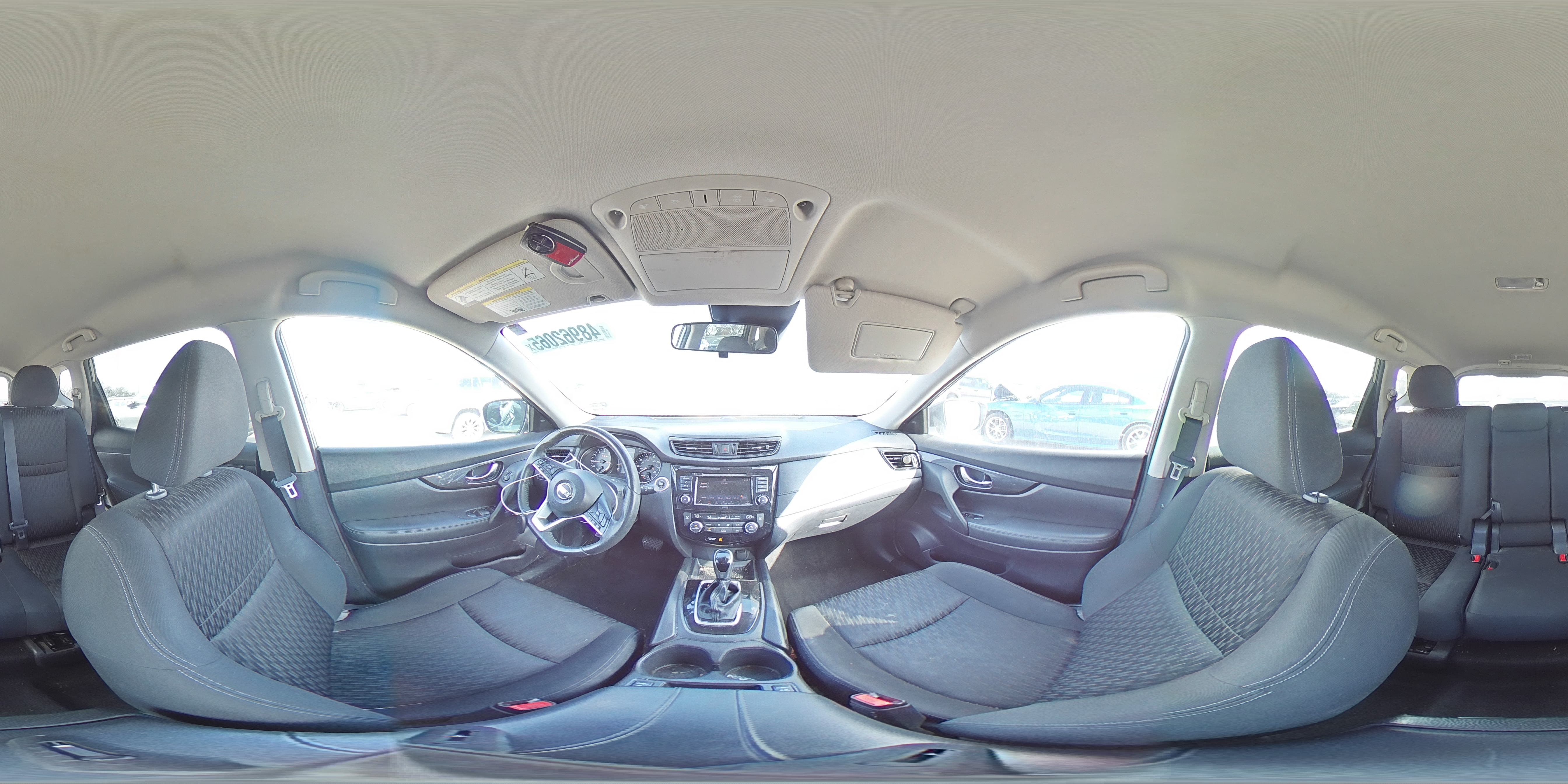 2019 Nissan Rogue - Image 13