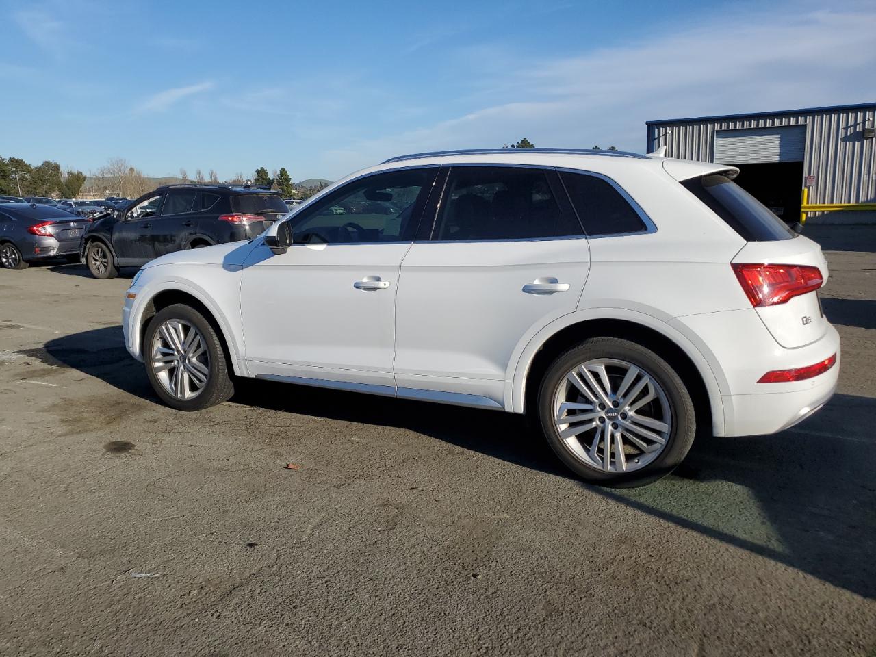 2018 Audi Q5 - Image 2