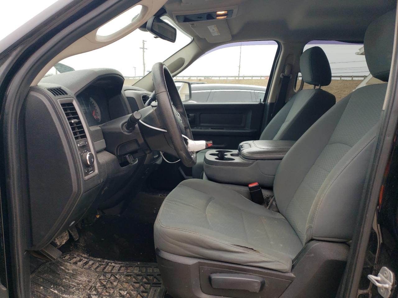 2014 RAM 1500 - Image 7