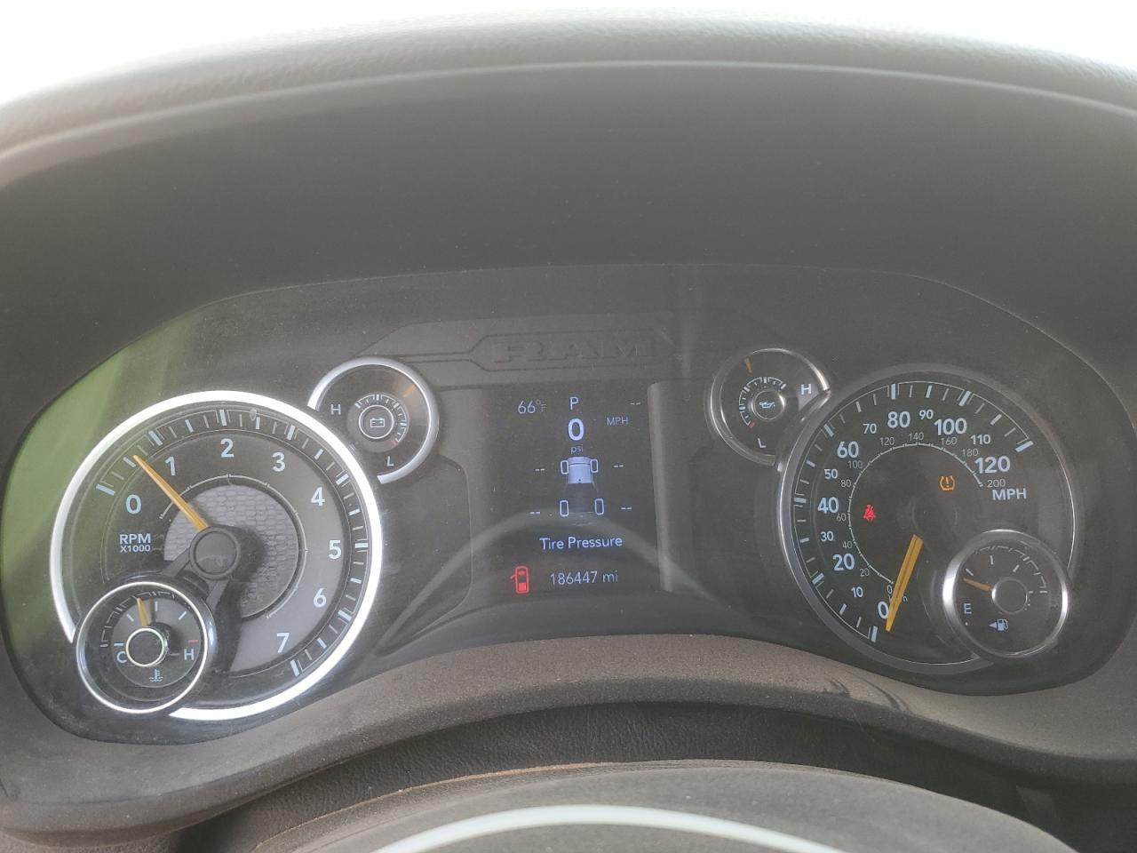 2021 RAM 2500 - Image 9