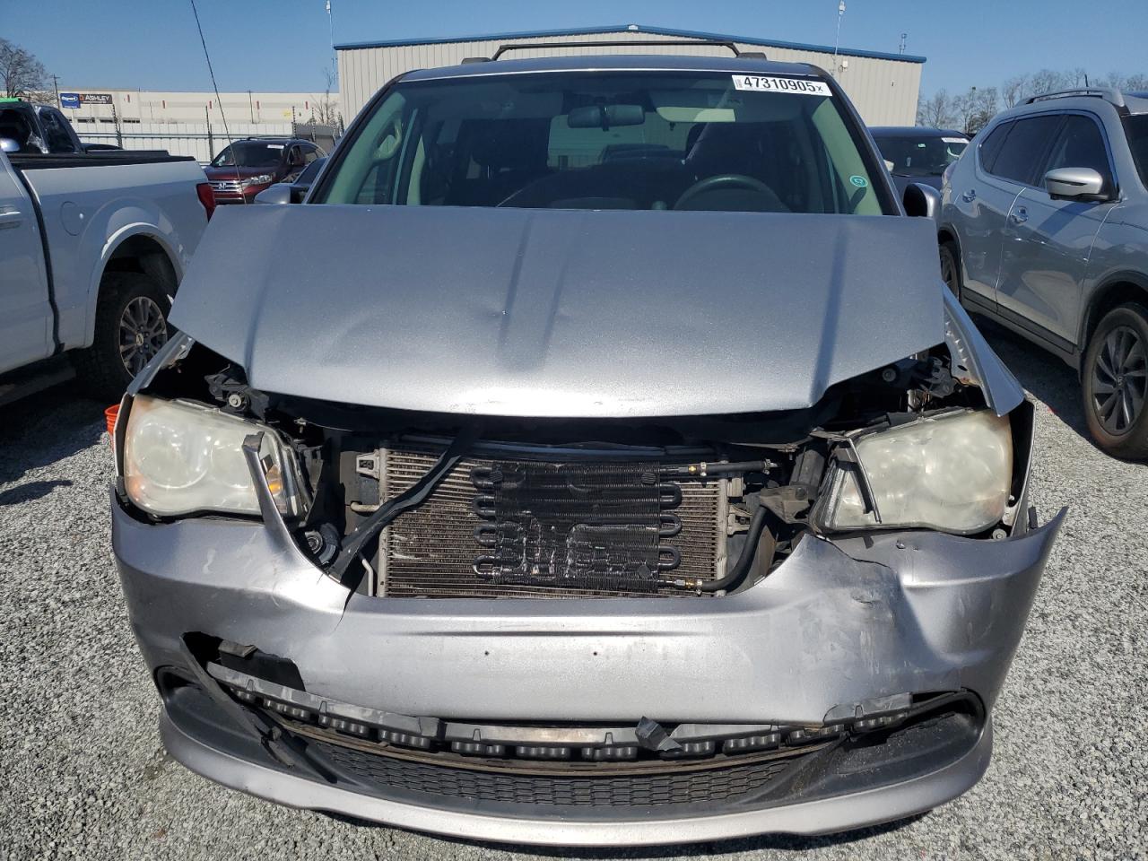 2015 Dodge Caravan - Image 5