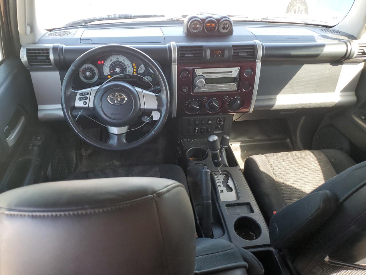 2007 Toyota FJ Cruiser - Image 8