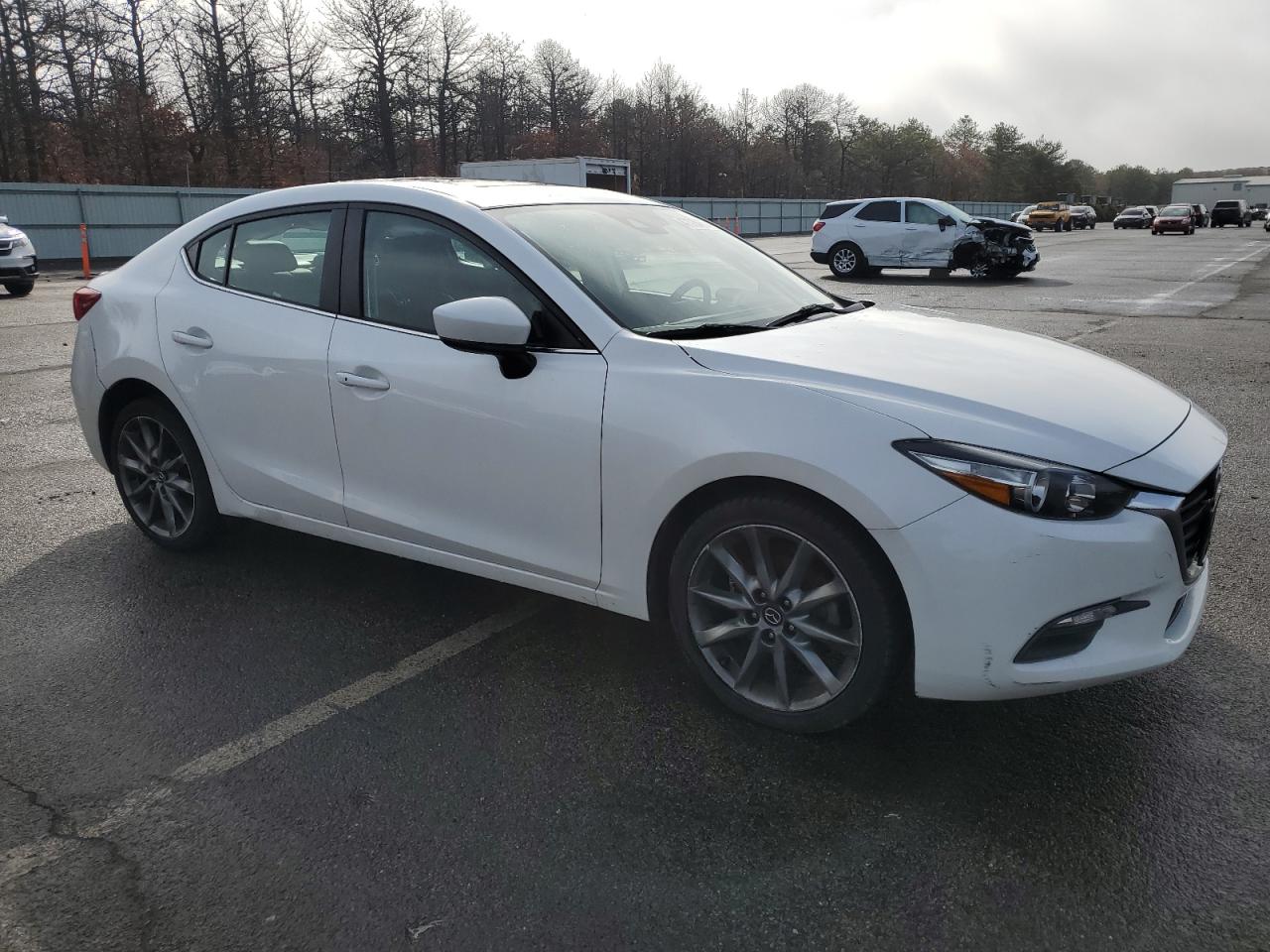 2018 Mazda 3 - Image 4
