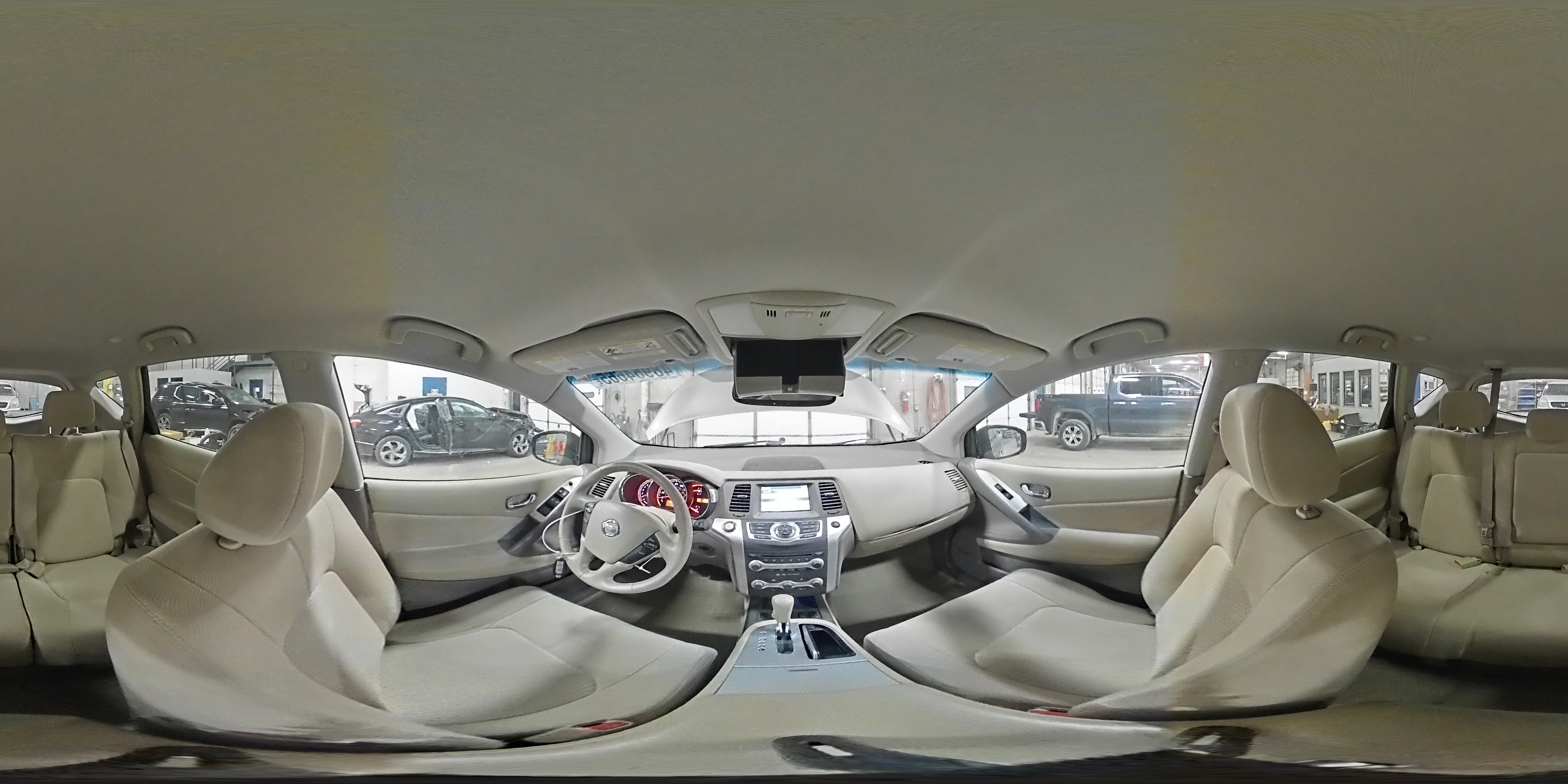 2010 Nissan Murano - Image 13