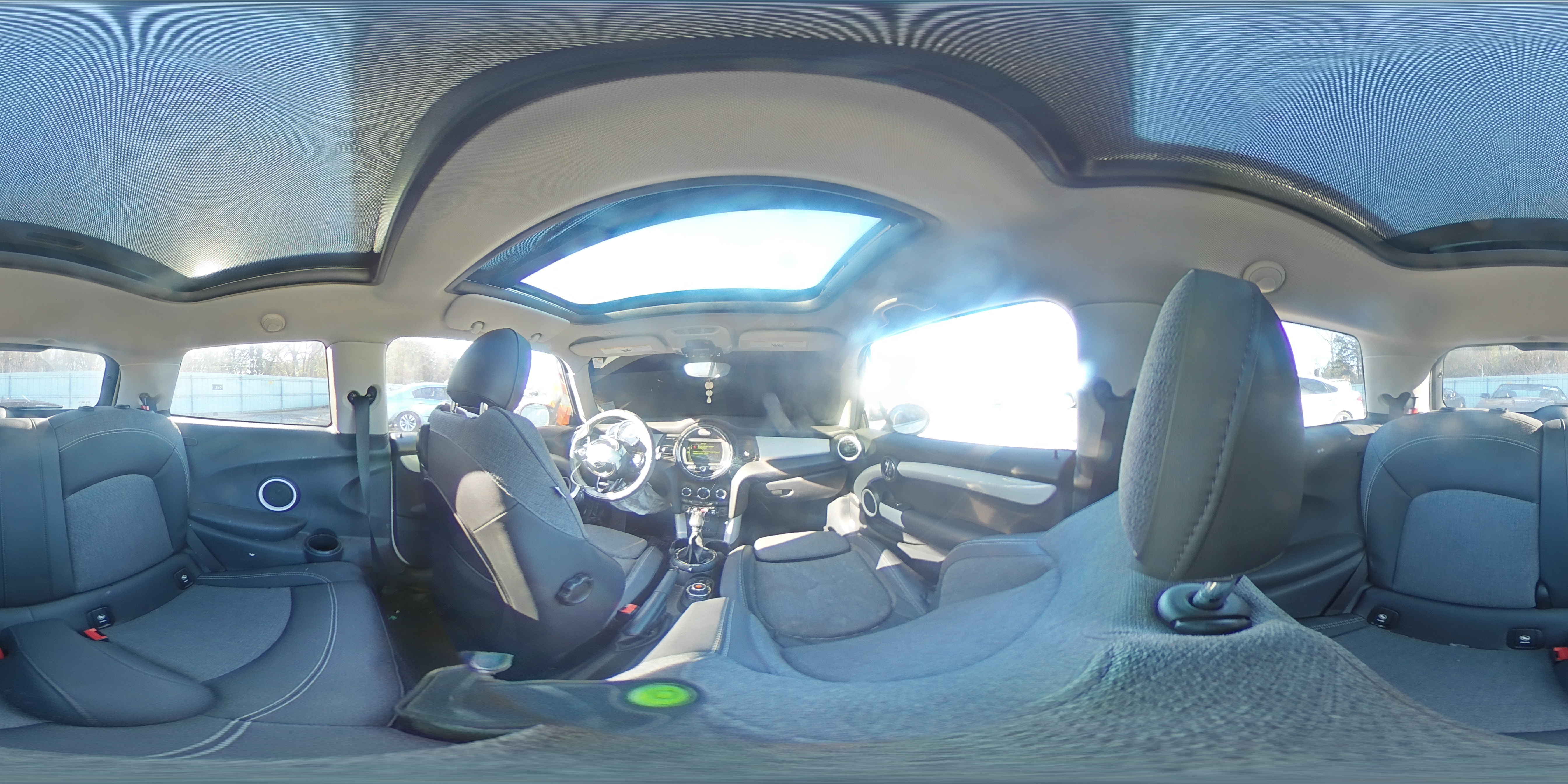 2015 MINI Cooper - Image 12