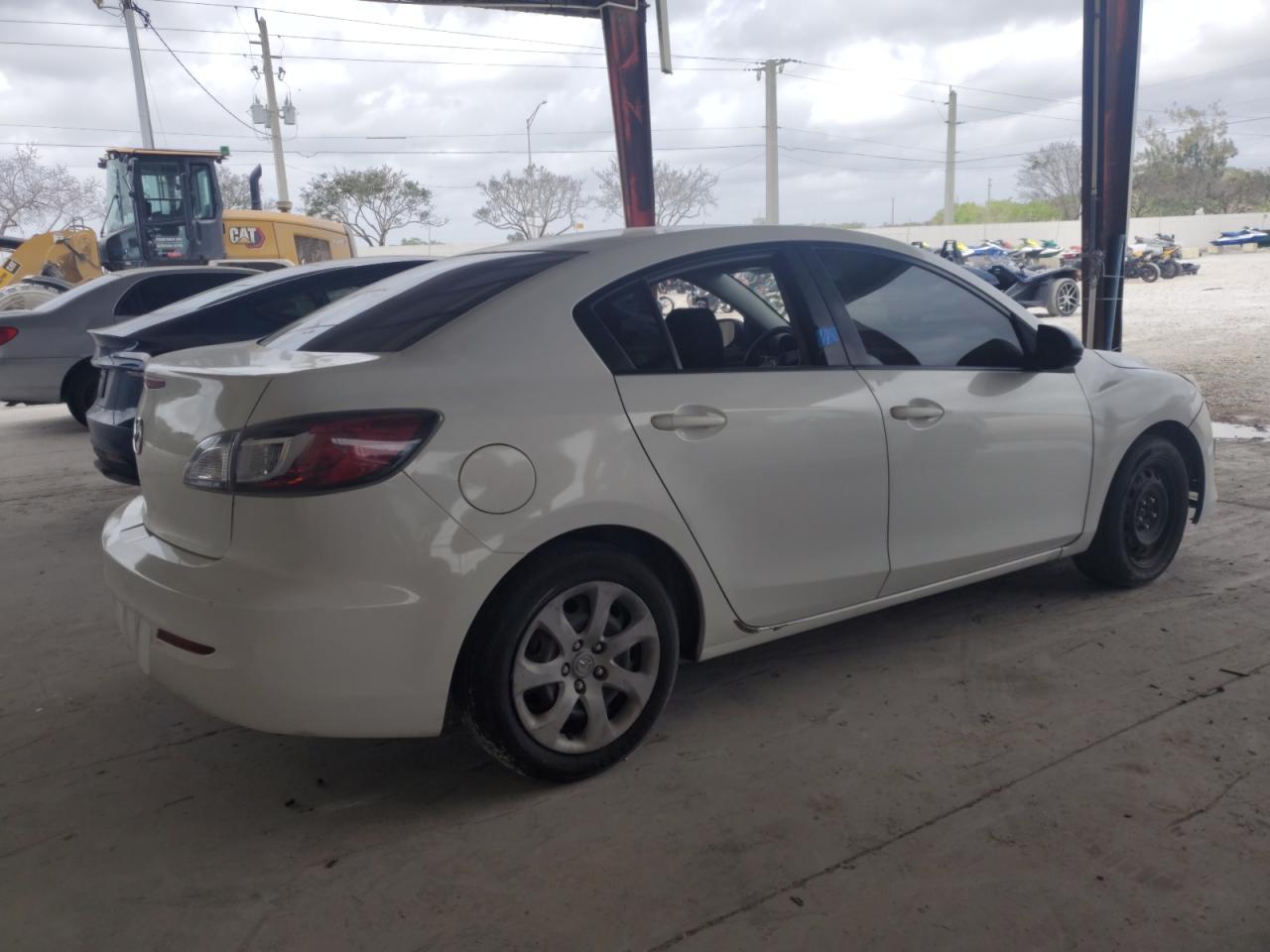 2012 Mazda 3 - Image 3