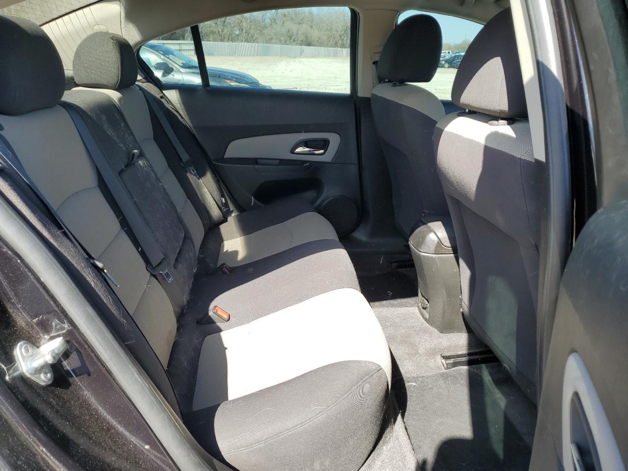 2012 Chevrolet Cruze - Image 10
