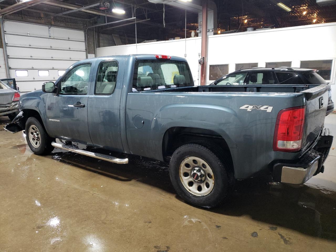 2012 GMC Sierra - Image 2