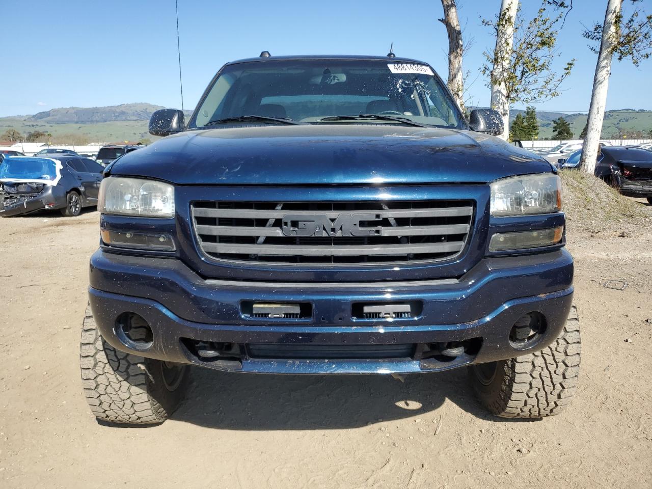 2005 GMC Sierra - Image 5
