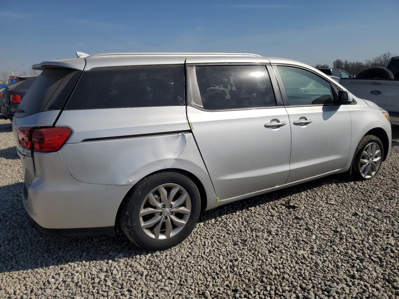 2021 Kia Sedona - Image 3