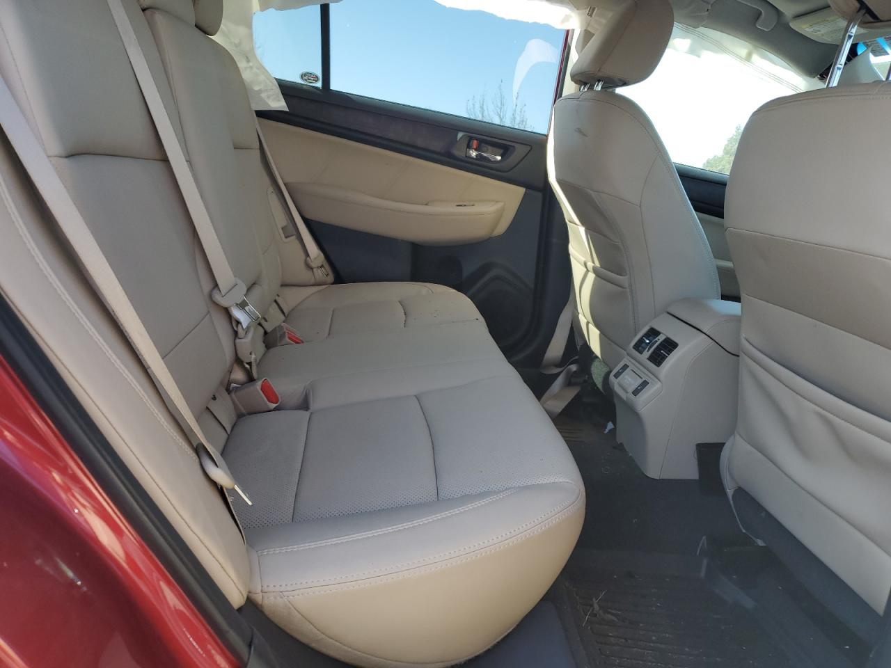 2018 Subaru Outback - Image 11