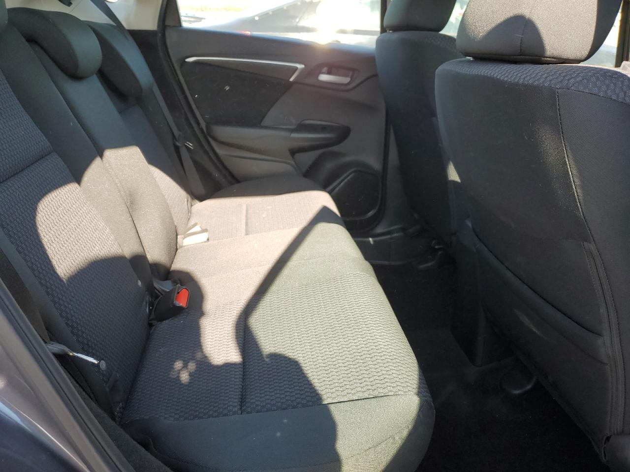 2020 Honda Fit Lx VIN: 3HGGK5H42LM712820 Lot: 48401985
