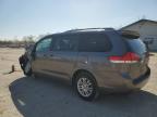 2013 Toyota Sienna Xle for Sale in Pekin, IL - Front End