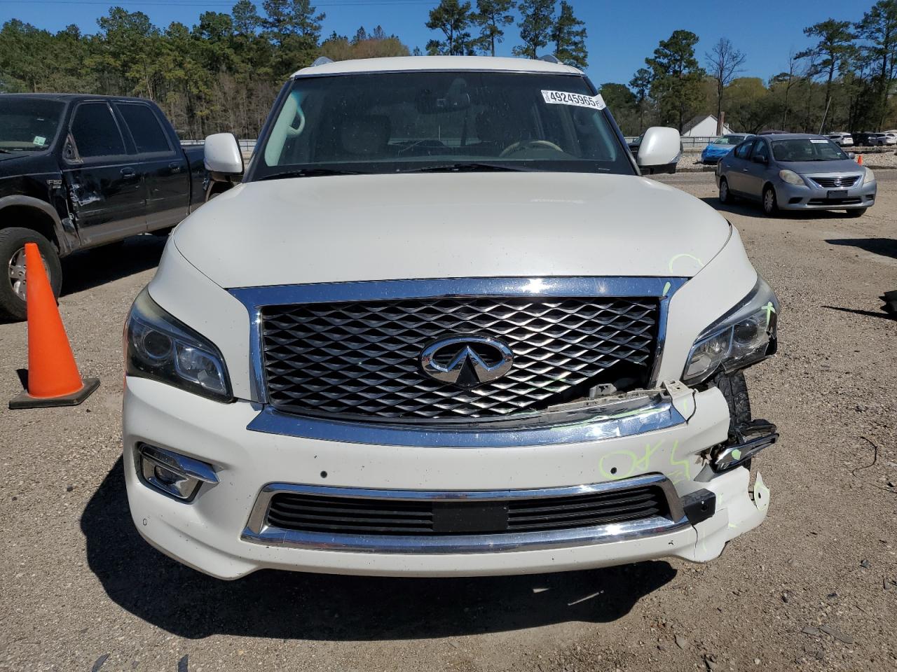 2016 Infiniti QX80 - Image 5