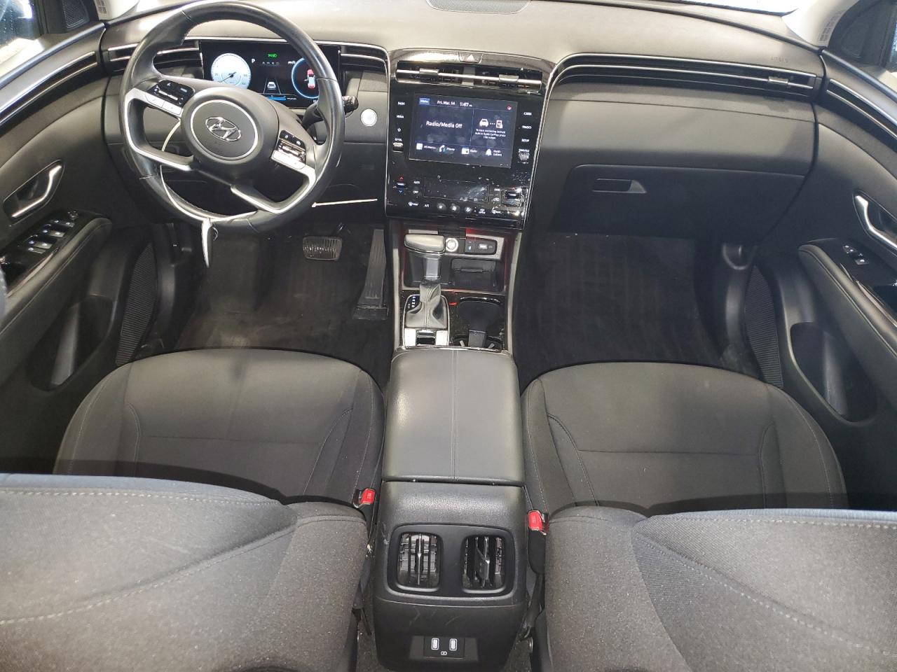 2022 Hyundai Tucson - Image 8