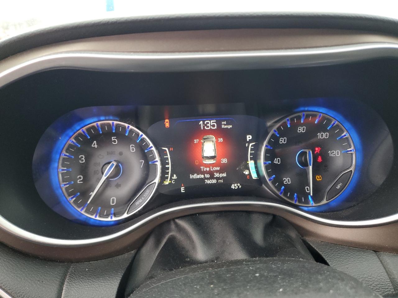 2018 Chrysler Pacifica - Image 9