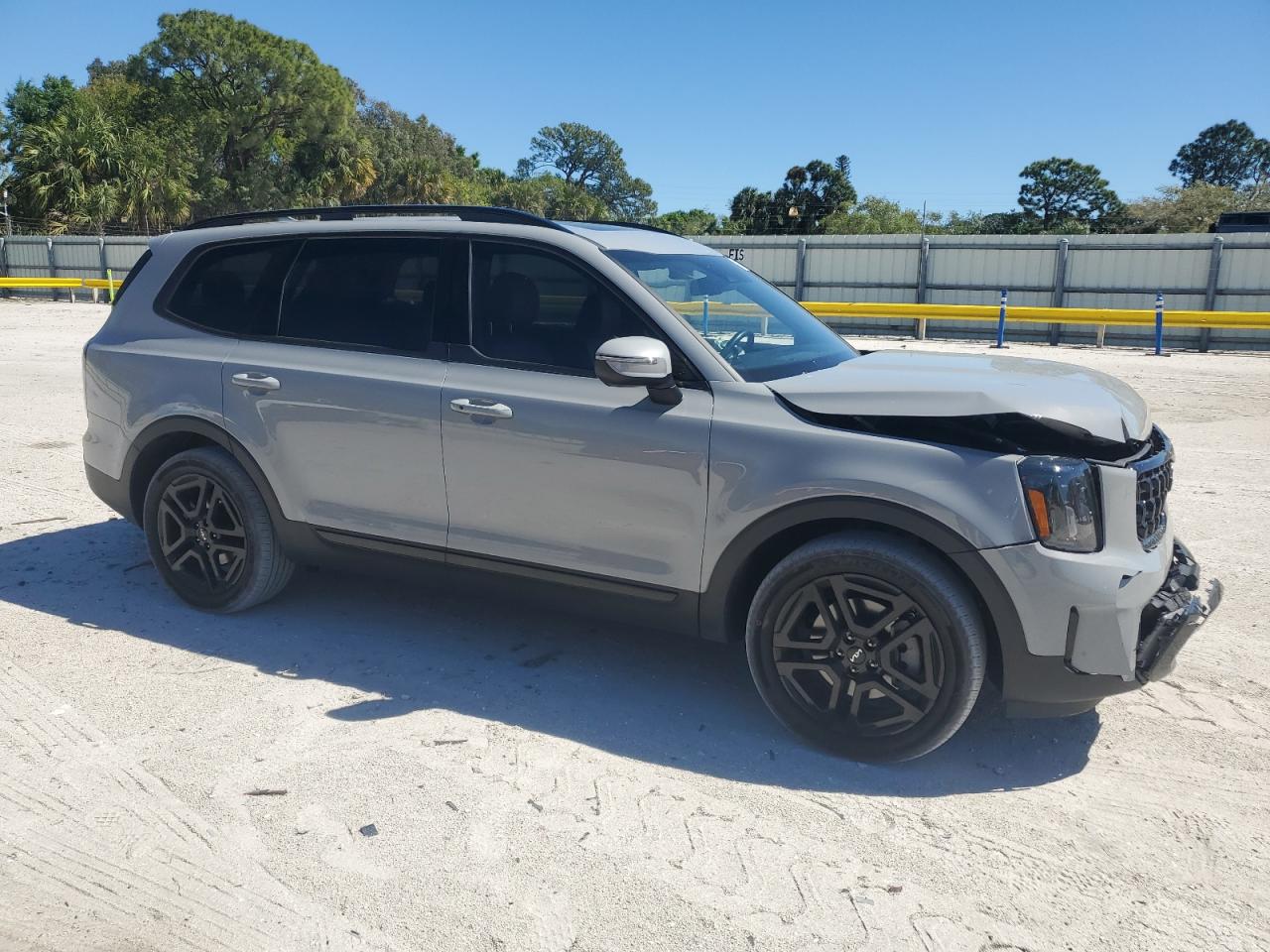 2024 Kia Telluride - Image 4