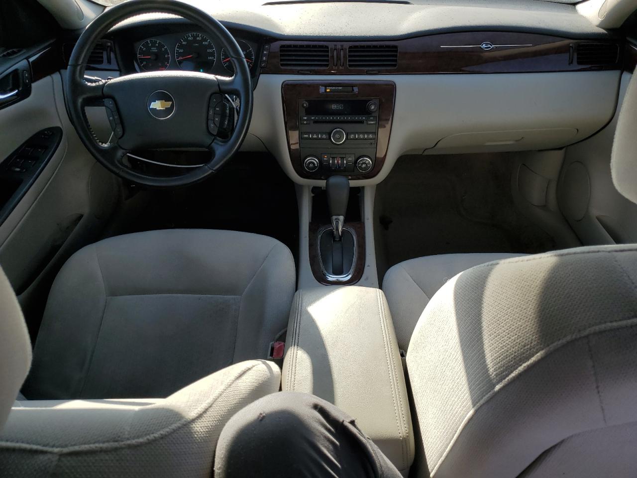 2011 Chevrolet Impala - Image 8