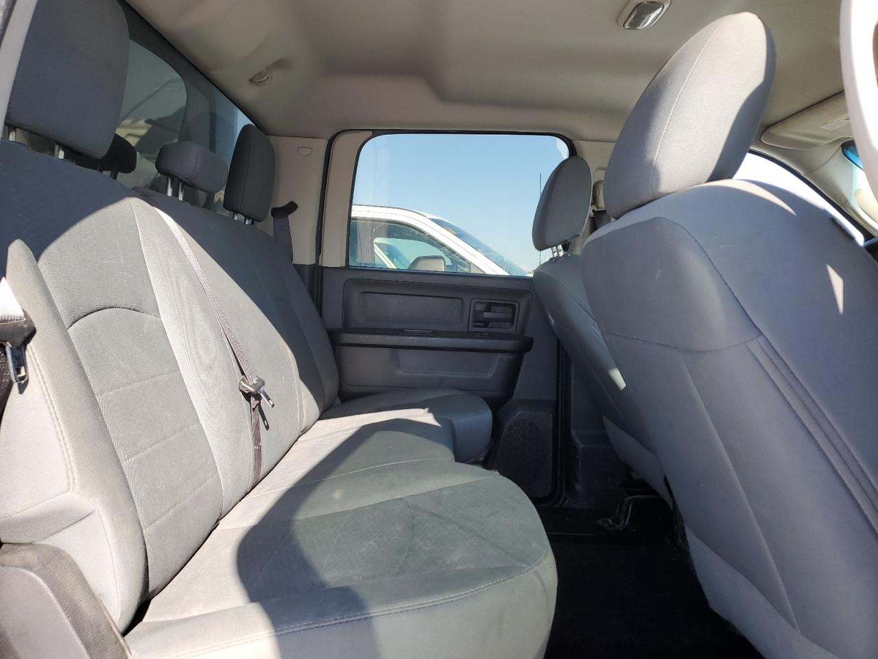 2015 RAM 2500 - Image 10