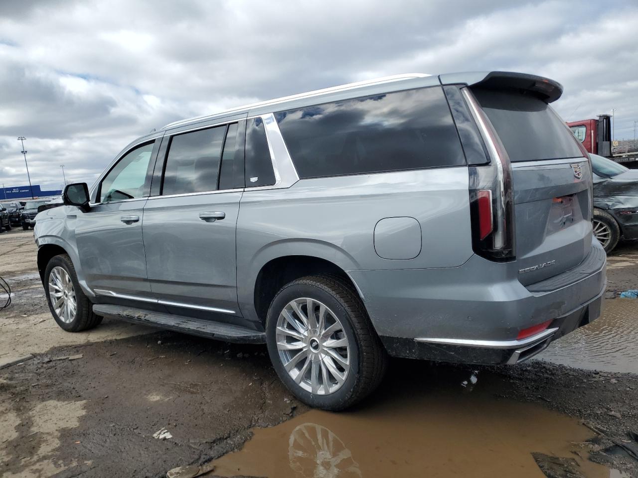 2023 Cadillac Escalade - Image 2