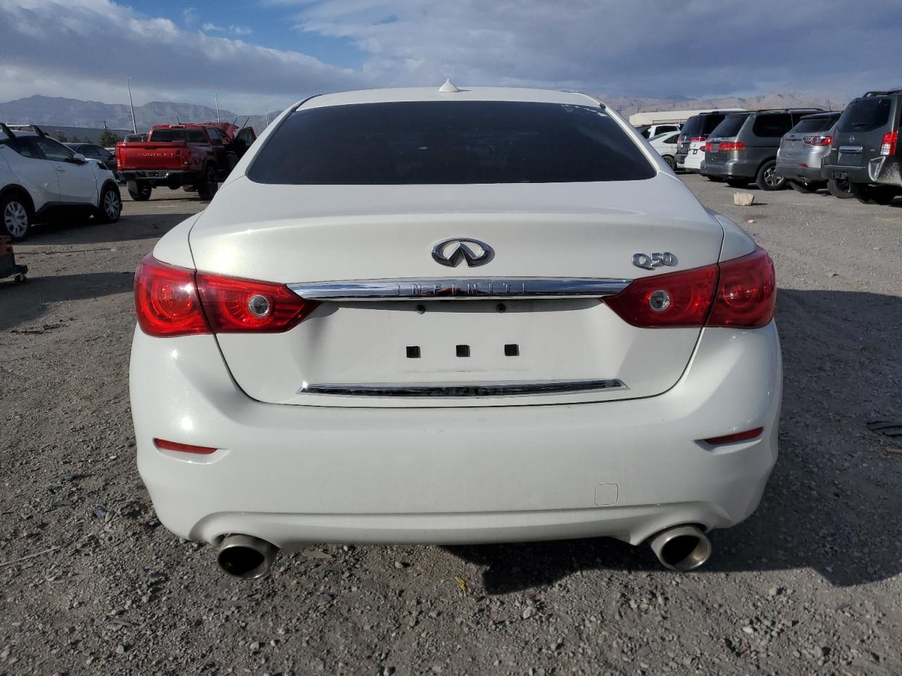 2015 Infiniti Q50 - Image 6