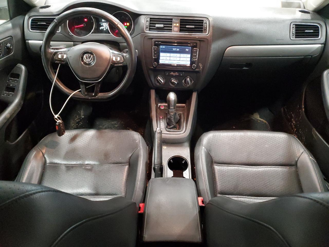 2015 Volkswagen Jetta - Image 8