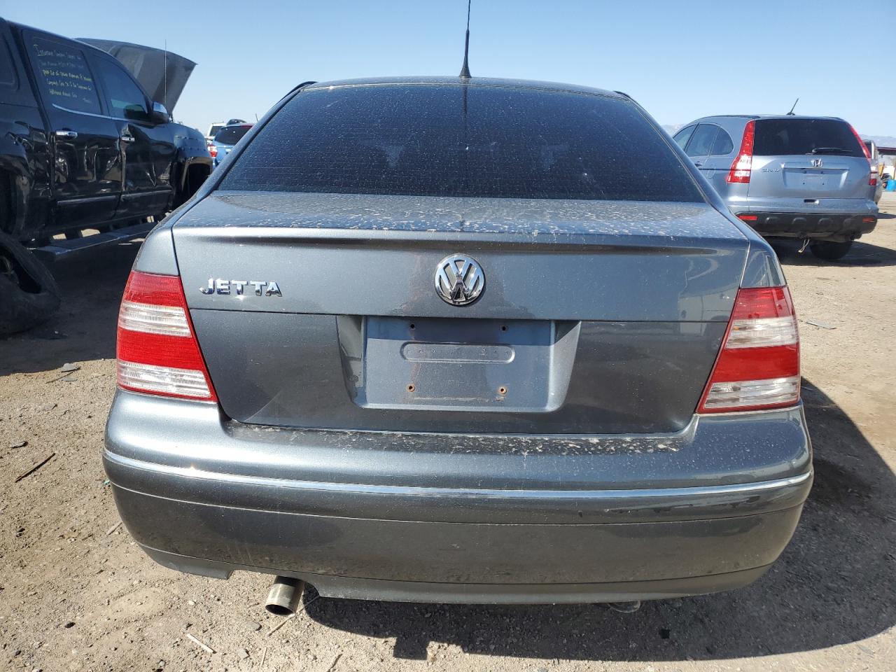 2004 Volkswagen Jetta - Image 6