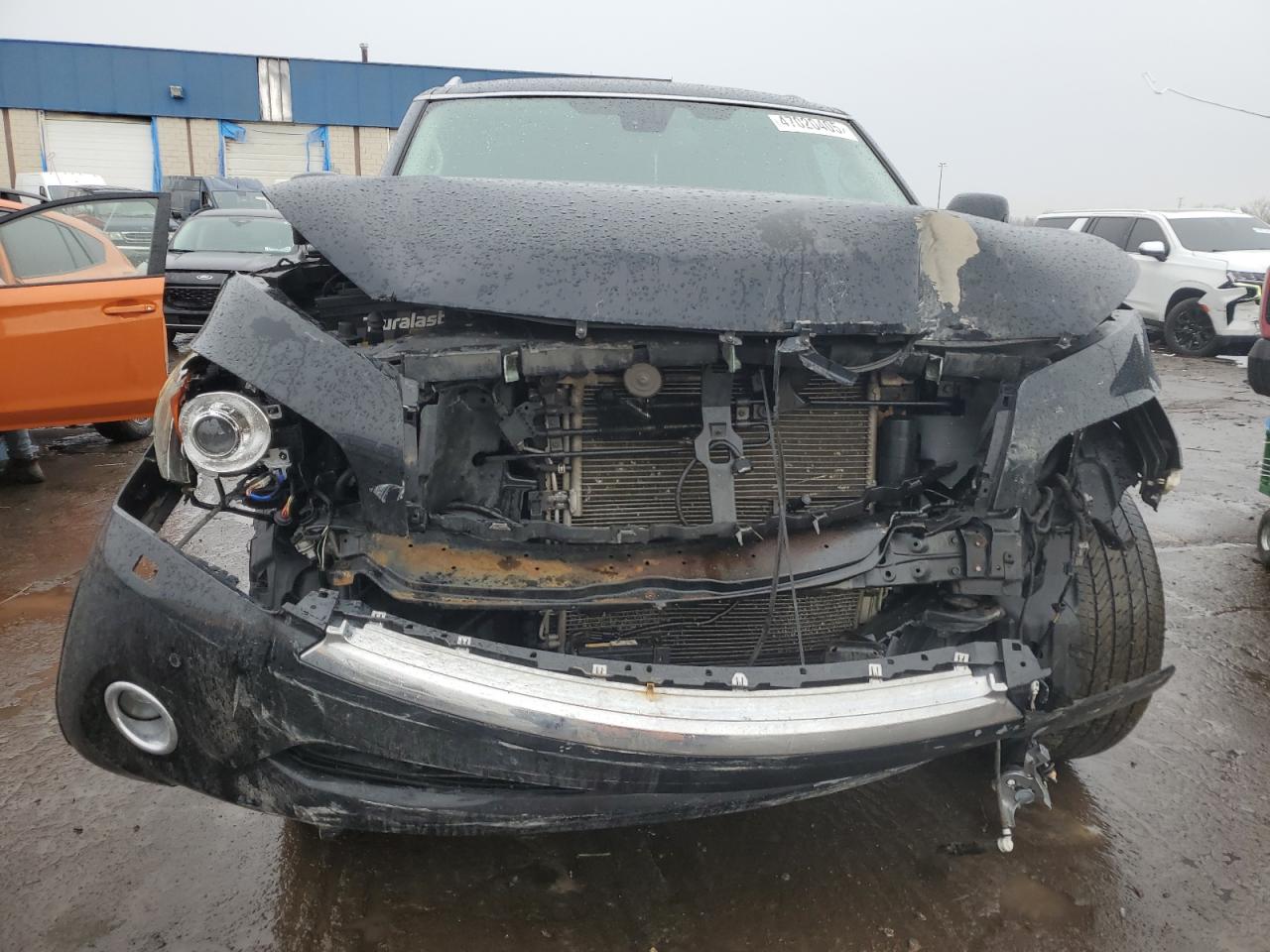 2012 Infiniti QX56 - Image 5