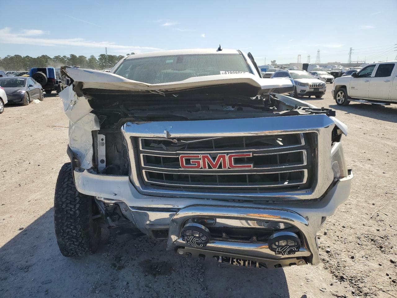 2014 GMC Sierra - Image 5