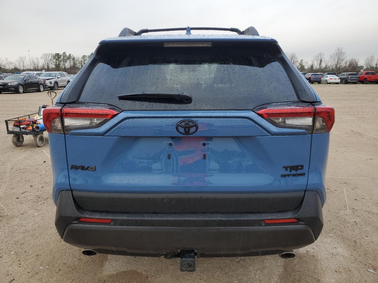 2024 Toyota RAV 4 - Image 6