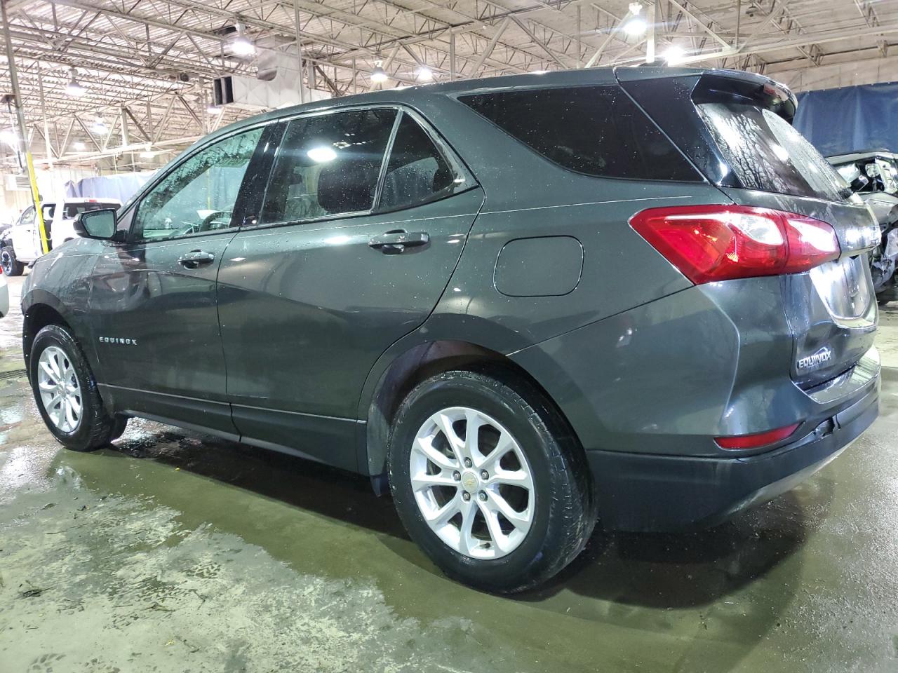 2019 Chevrolet Equinox - Image 2