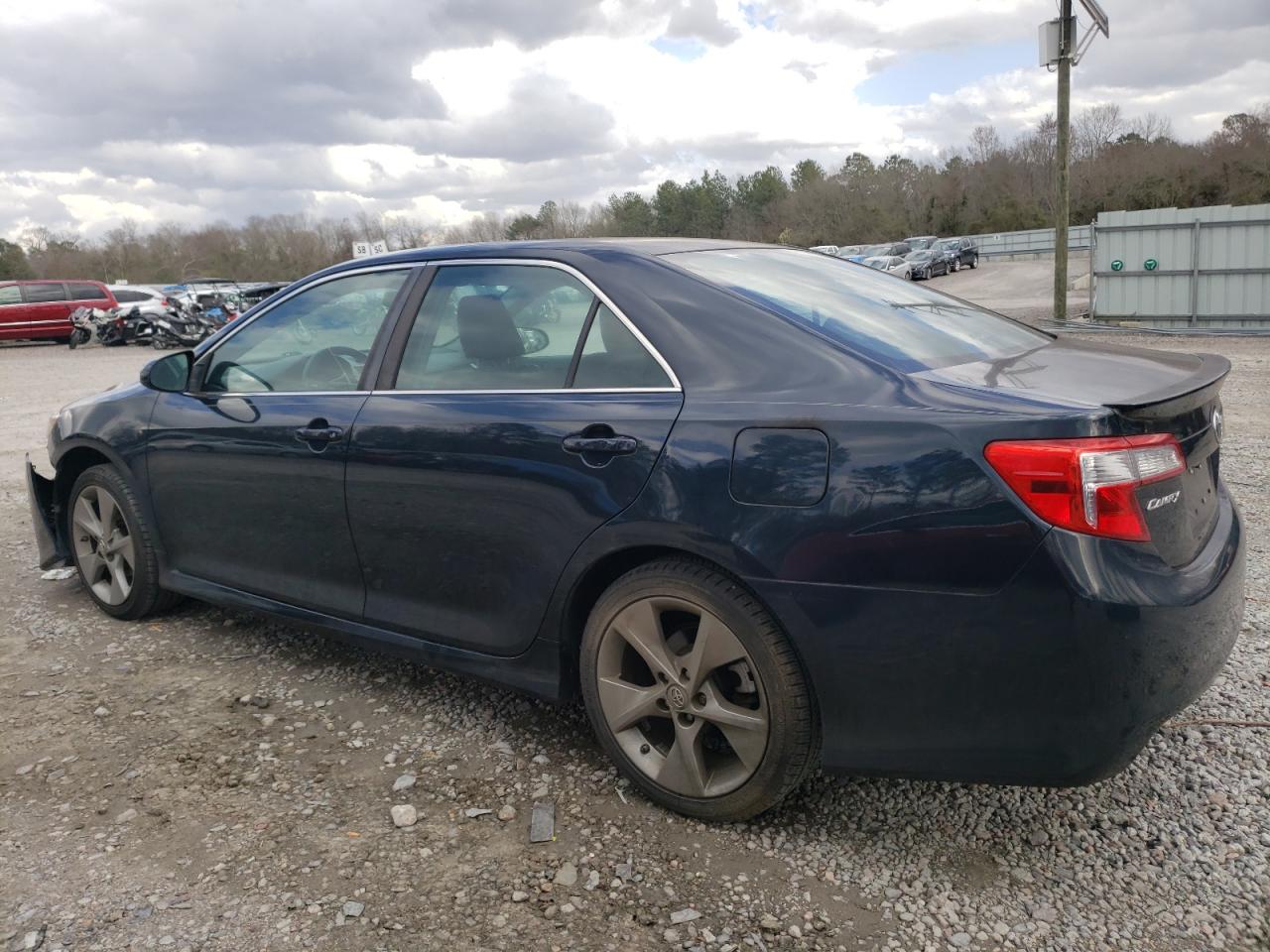 2014 Toyota Camry - Image 2