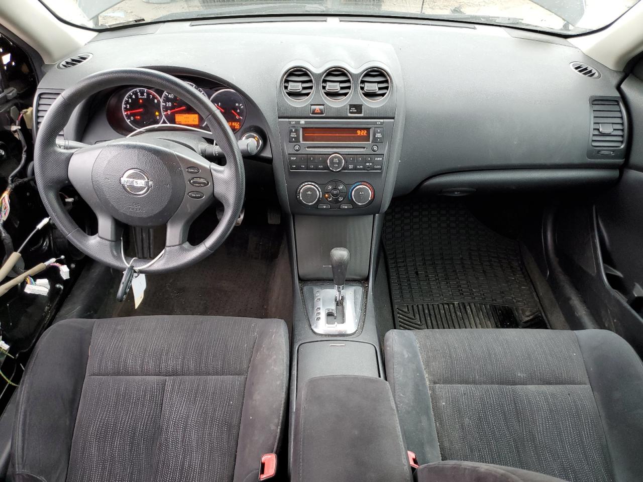 2010 Nissan Altima - Image 8