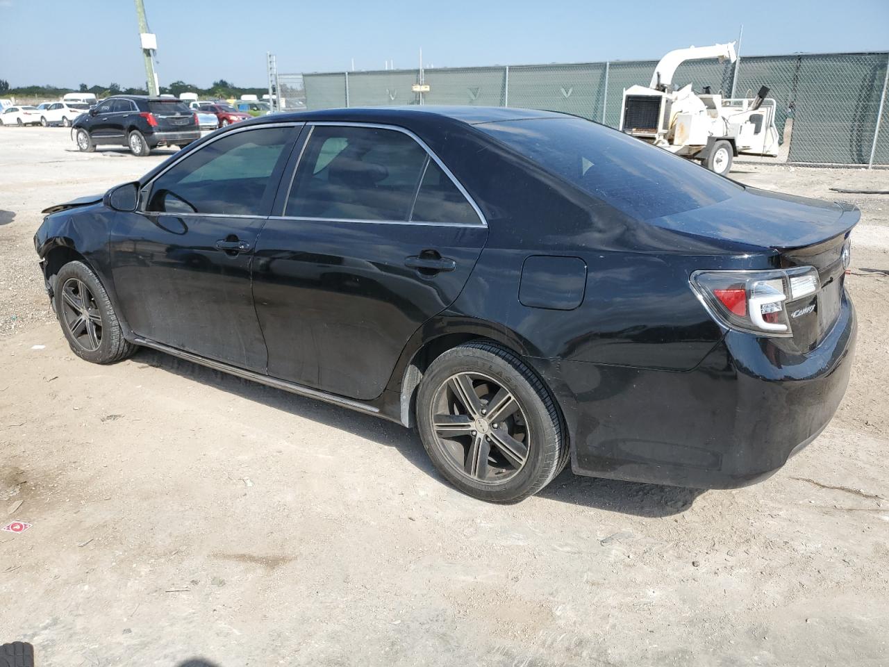 2014 Toyota Camry - Image 2