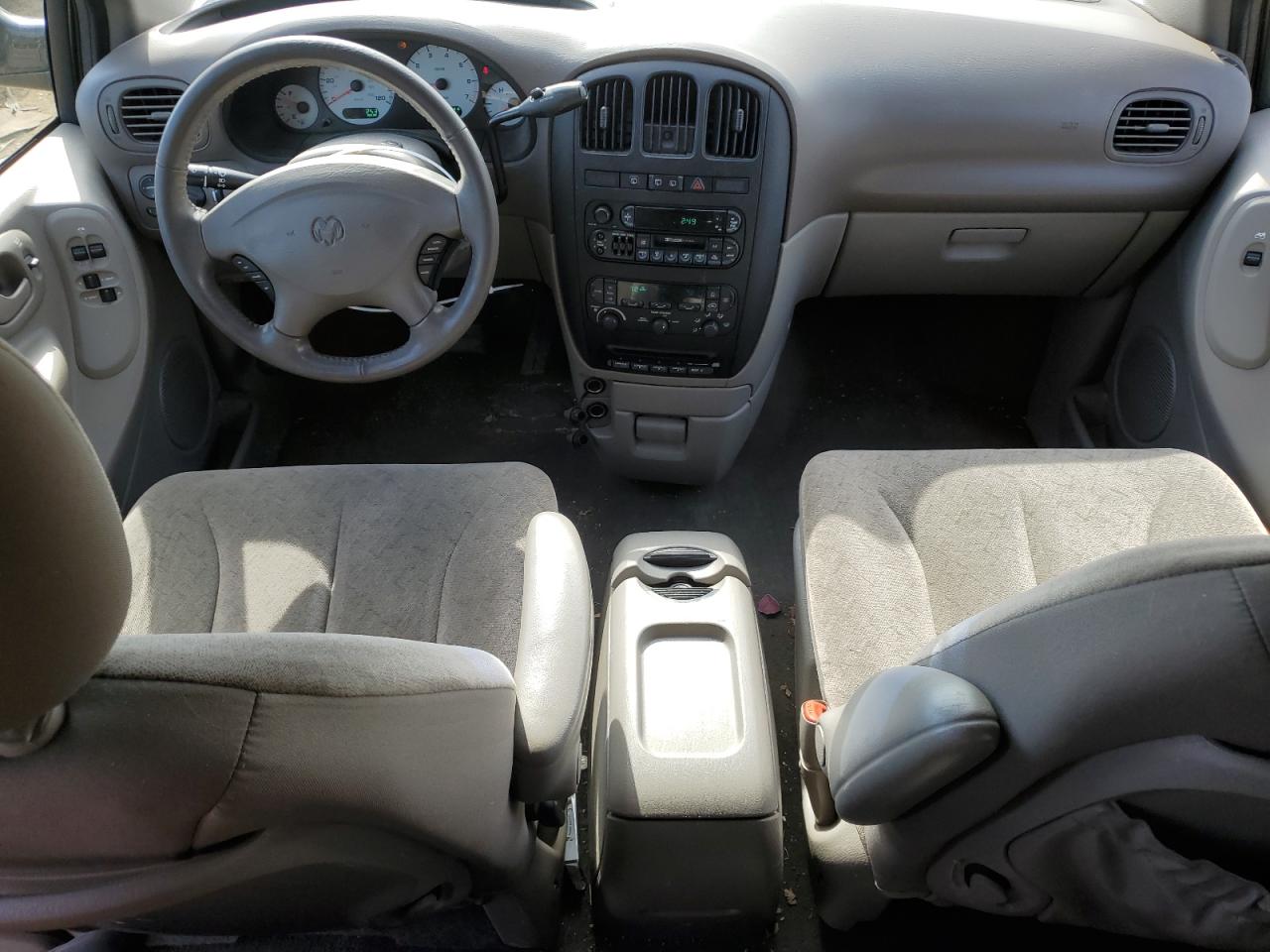 2002 Dodge Caravan - Image 8