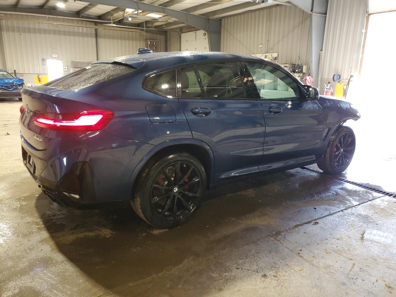 2022 BMW X4 - Image 3