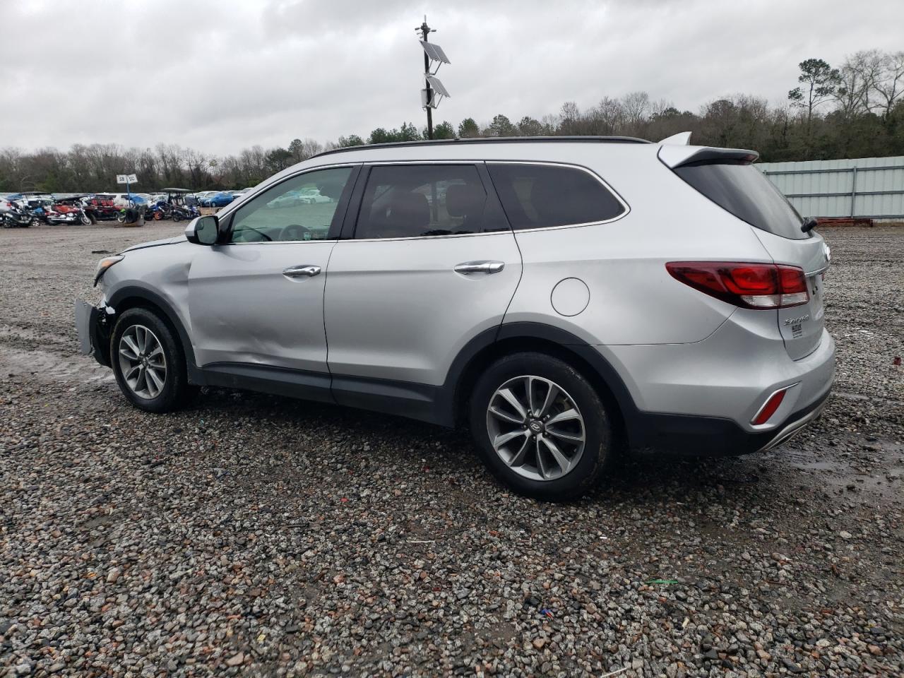 2017 Hyundai Santa Fe - Image 2