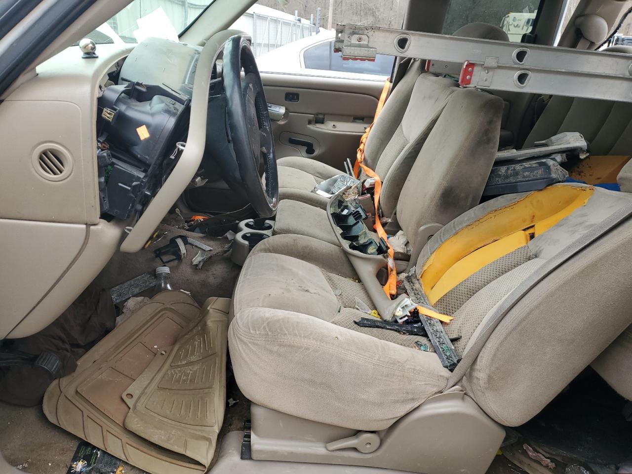 2005 Chevrolet Silverado - Image 7