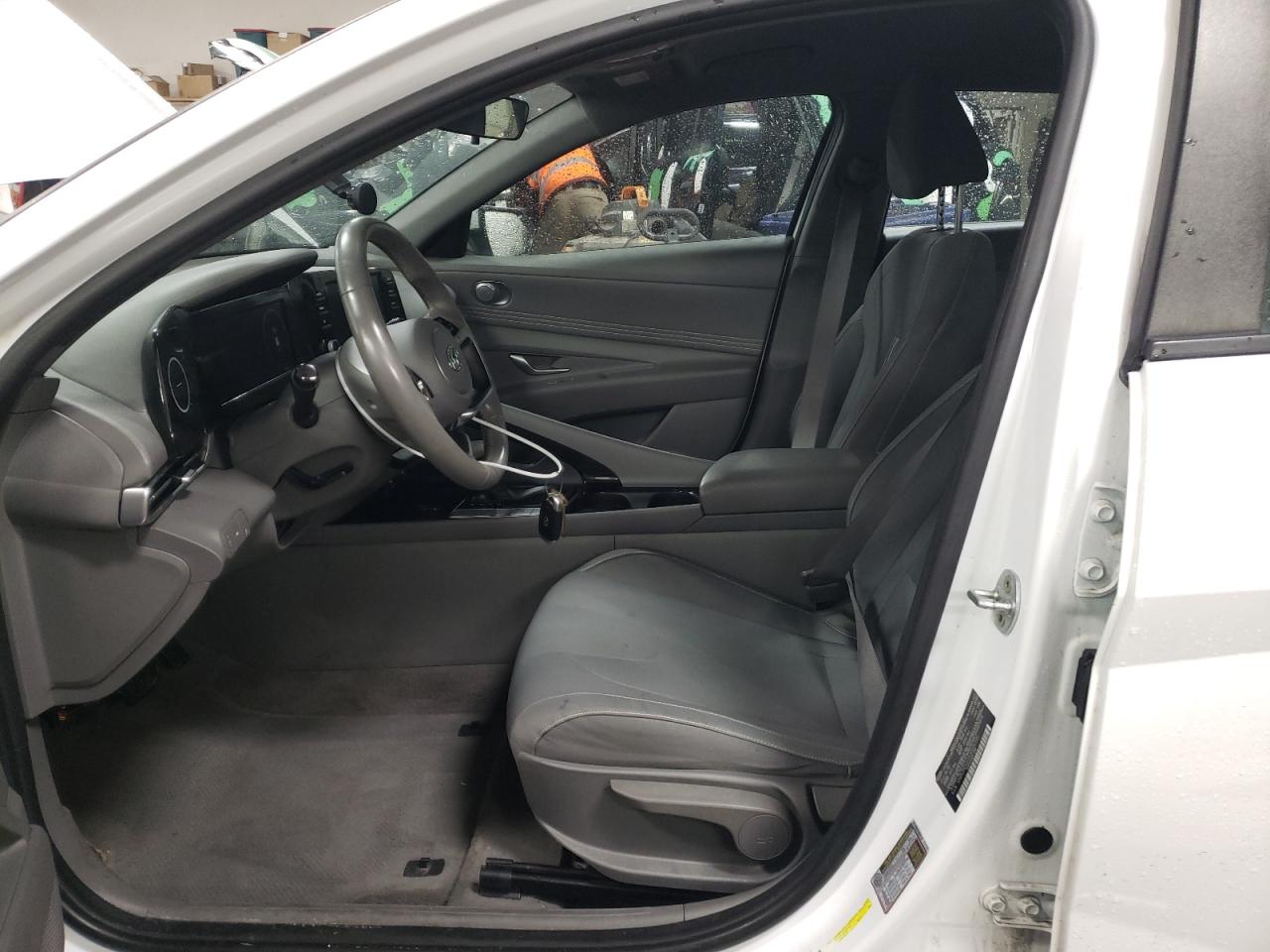 2021 Hyundai Elantra - Image 7