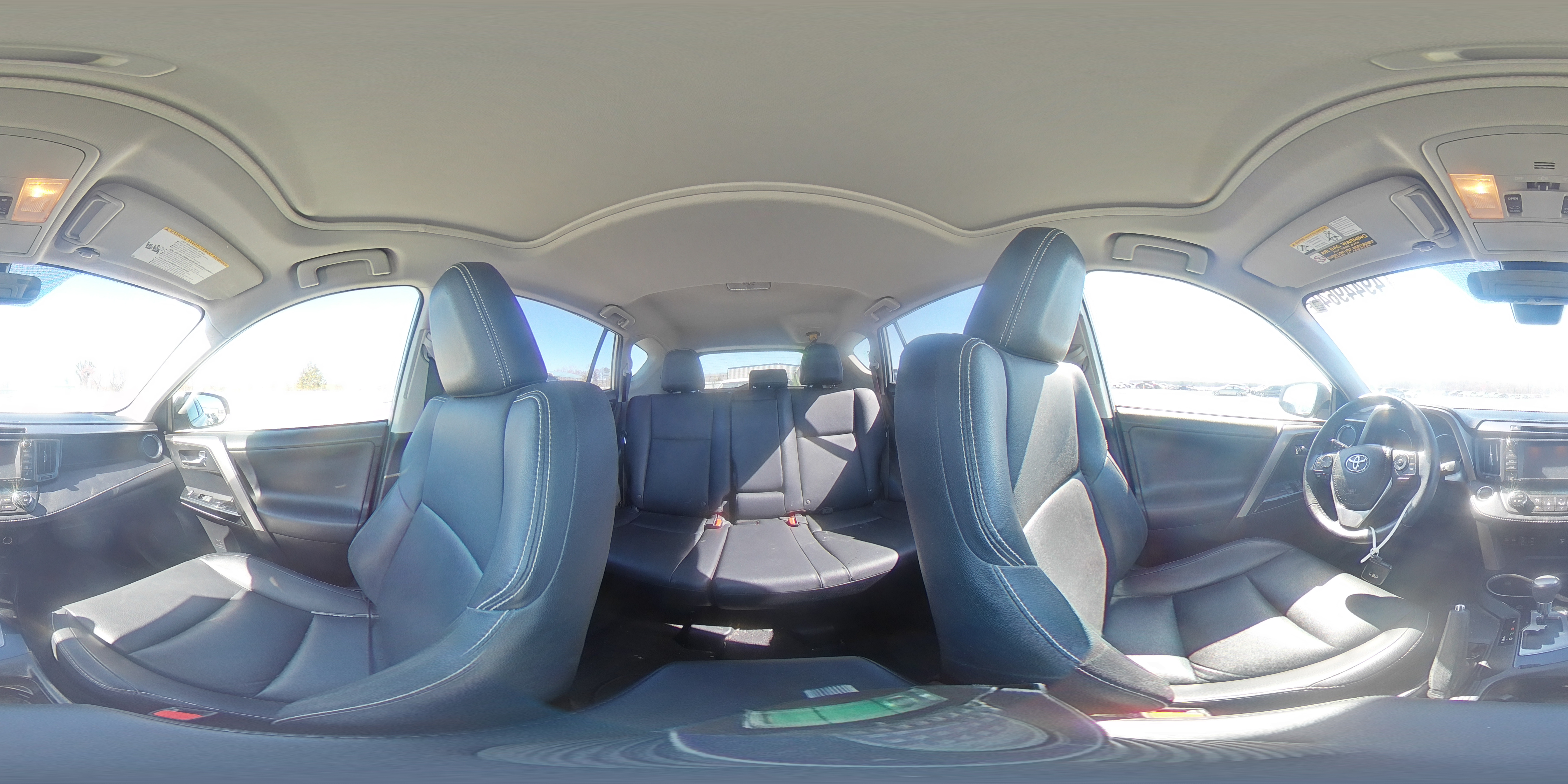 2016 Toyota RAV 4 - Image 14