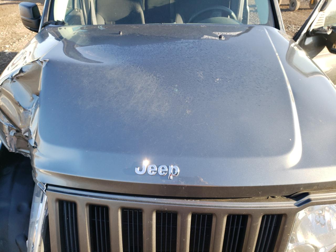 2012 Jeep Liberty (North America) - Image 14