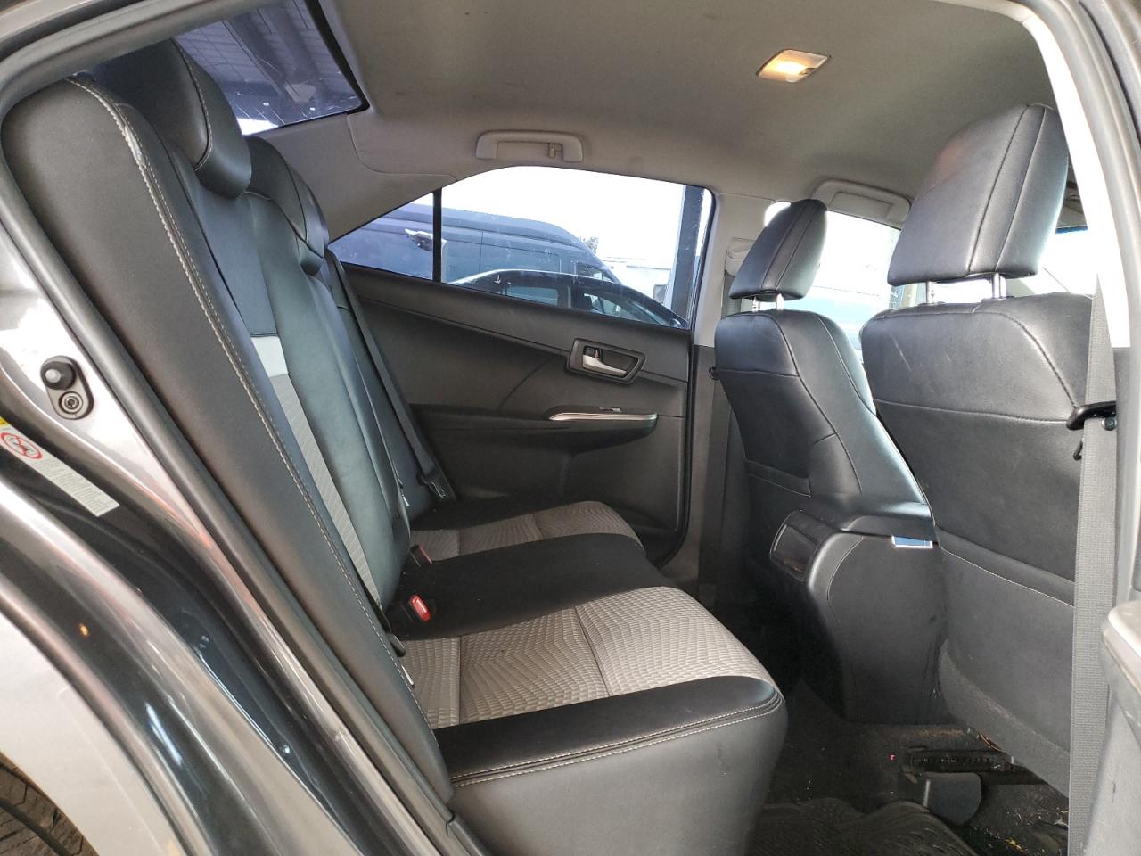 2012 Toyota Camry - Image 10