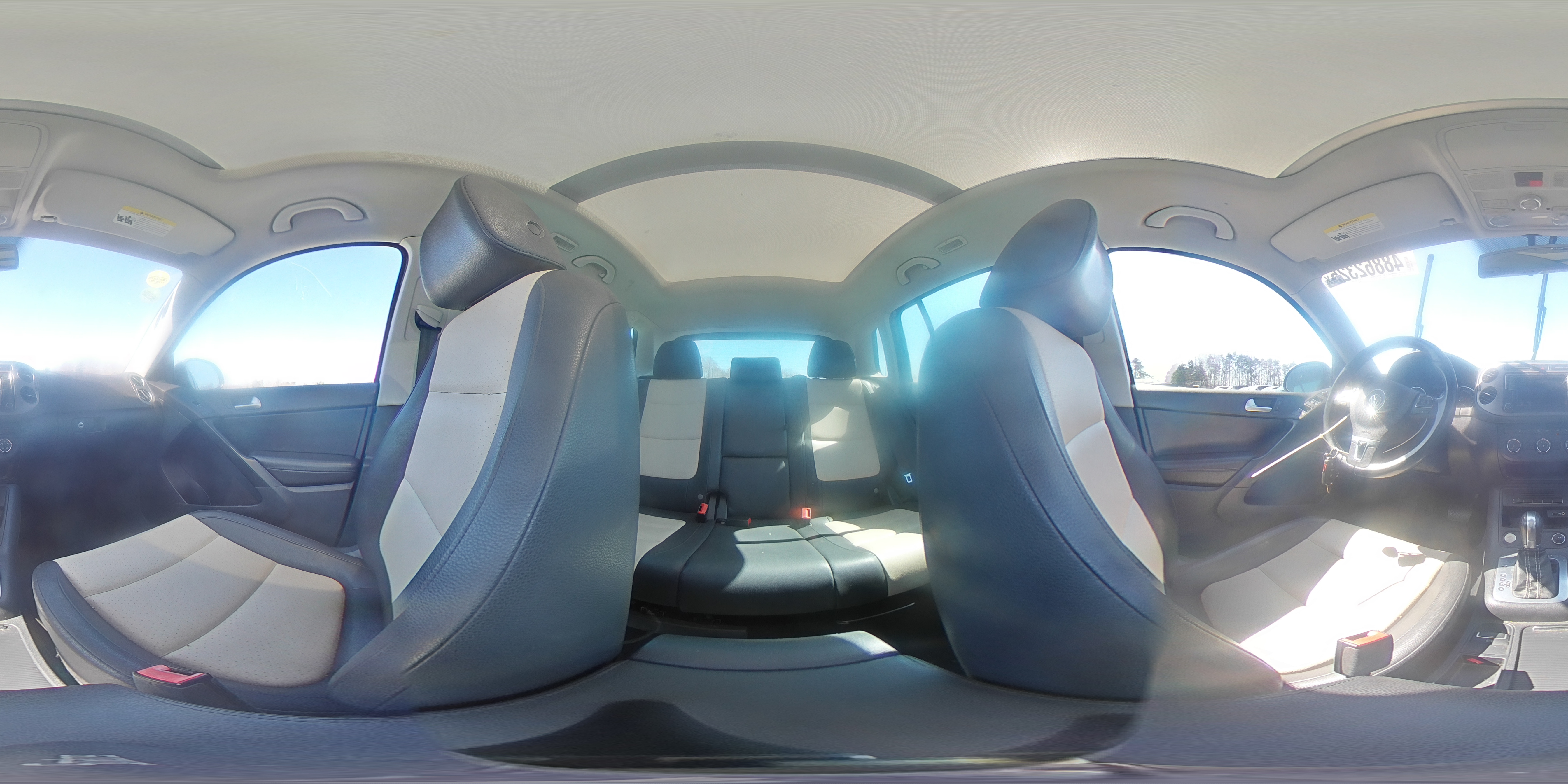 2016 Volkswagen Tiguan - Image 13
