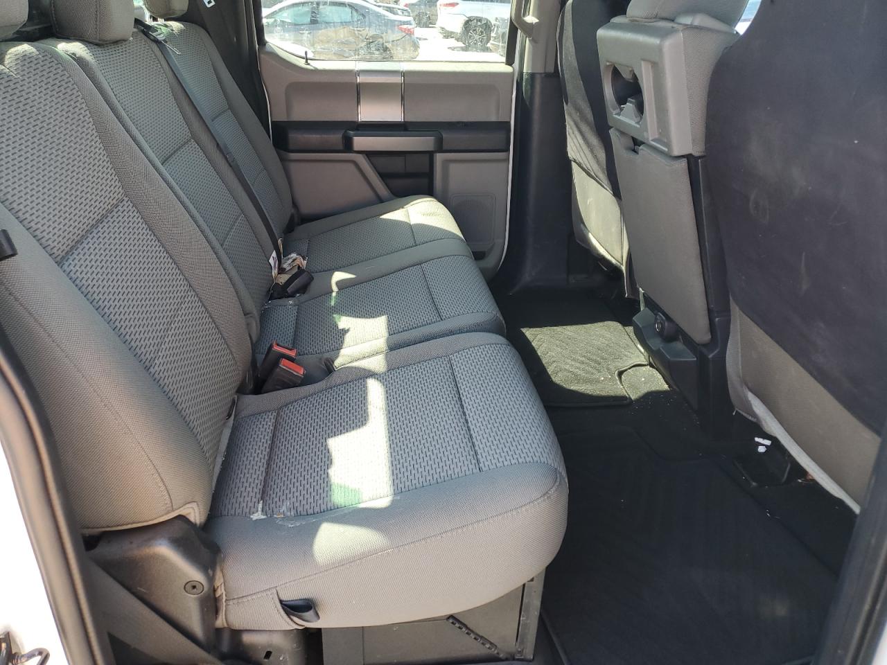2022 Ford F350 - Image 10