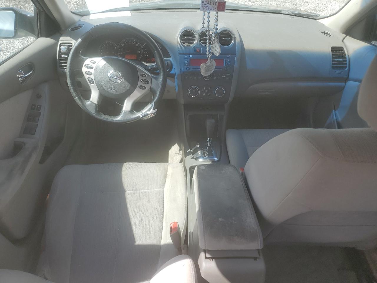 2012 Nissan Altima - Image 8